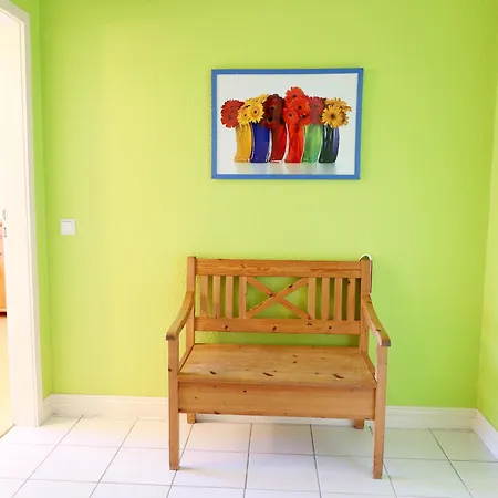 Geräumiges 2-zimmer-appartement In Der 3. Etage Des Hauses. Apartment *