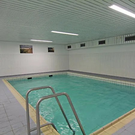 Apartment Geräumiges 2-zimmer-appartement In Der 3. Etage Des Hauses.